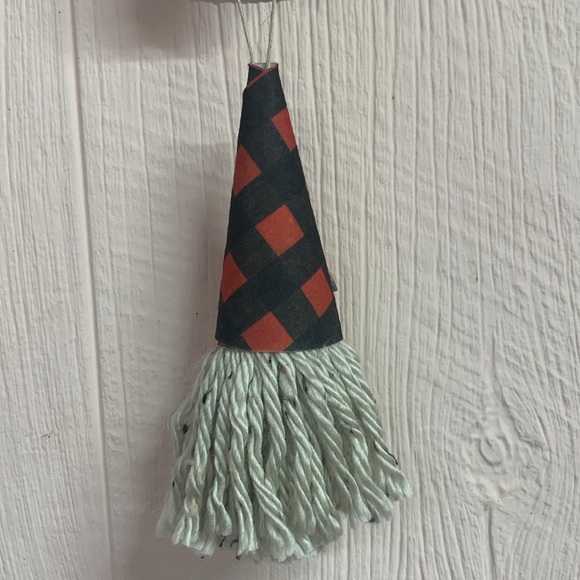 Checked Gnome - Picture 3 of 4